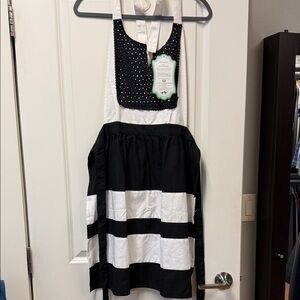 Envogue Black and White Kitchen Apron